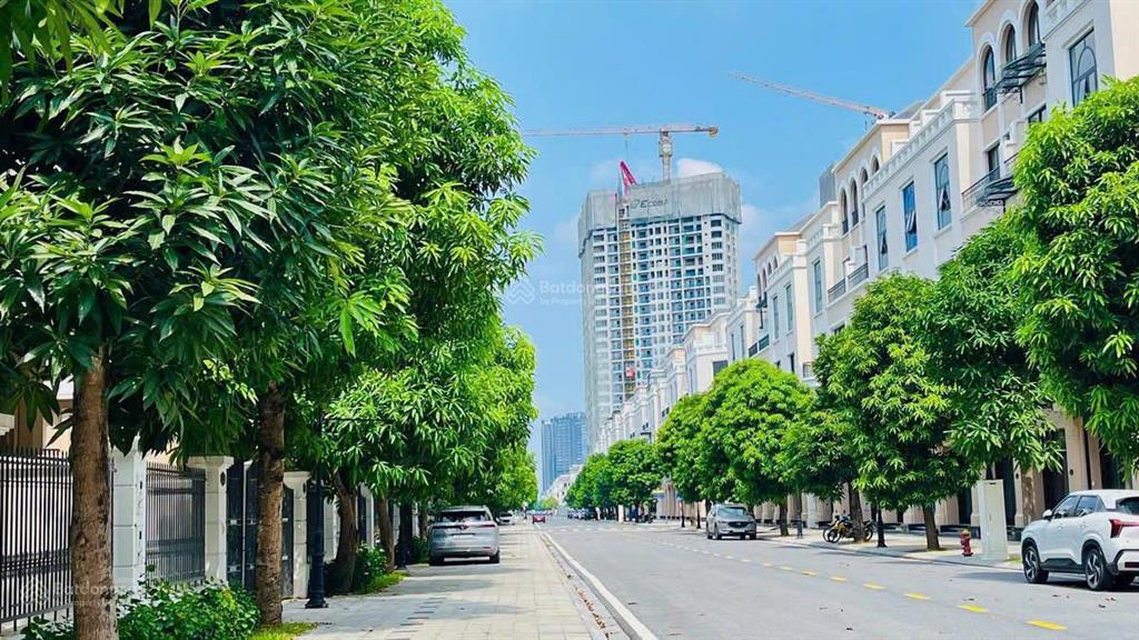 84m2 kinh đô, cạnh vincom, đã hoàn thiện 2 tầng sổ đỏ sẵn tay giá nhỉnh 11 tỷ tại vin ocp 2
