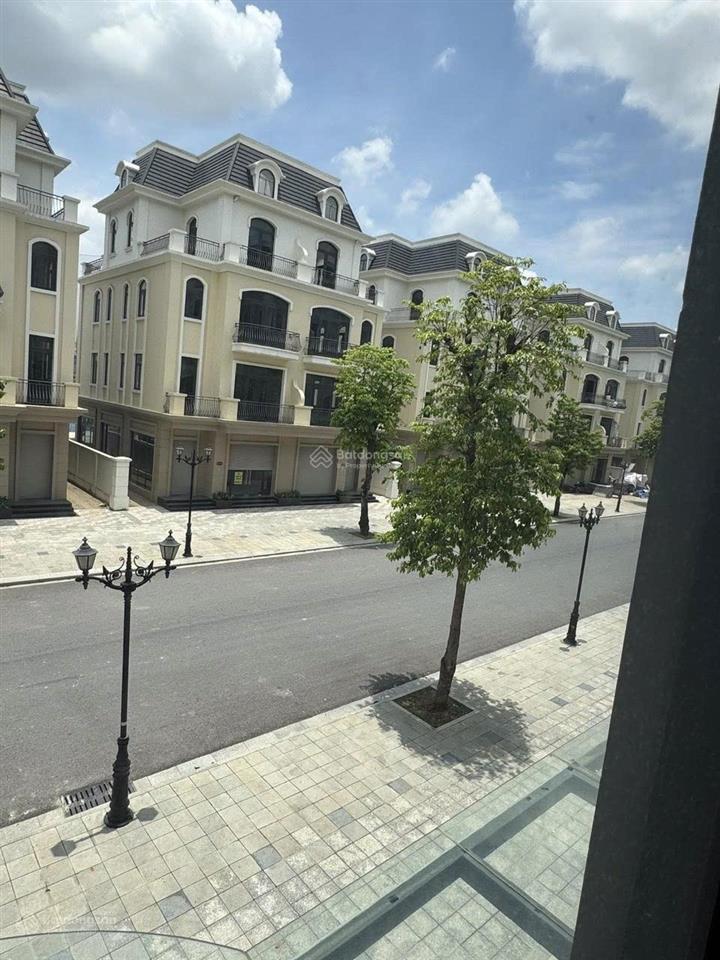 Chính chủ bán bt 64m2 giá 6,9 tỷ tại vinhomes ocean park 2