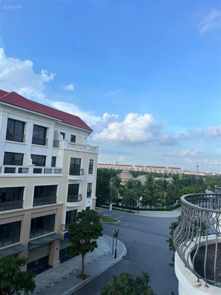 Cực hiếm! liền kề san hô 70m giá 9 tỷ sổ đỏ kề cận hồ tạo sóng tại vinhomes ocp2