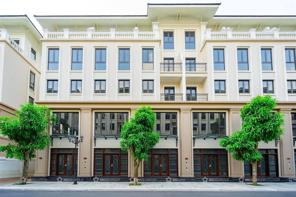 Bán gấp liền kề xẻ khe thời đại 90m2 giá chỉ 9,9 tỷ, giá cực tốt! tại vinhomes ocean park 3