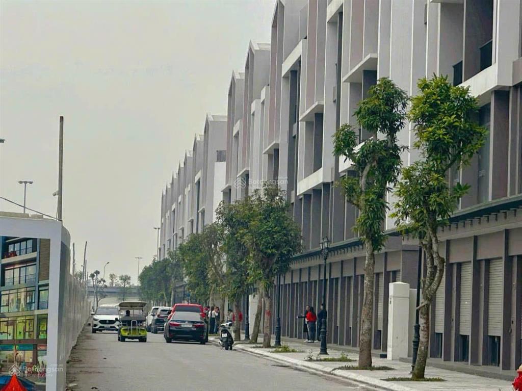 Cắt lỗ sâu xẻ khe 2 mặt tiền phố biển 84m chỉ 10,5 tỷ | hàng hiếm vinhomes ocean park 3