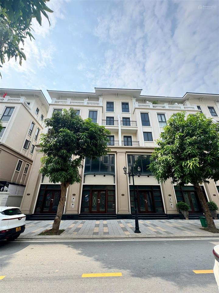 Bán nhanh 60m2  thời đại ngay cụm chung cư giá 7,5 tỷ tại vinhomes ocean park 3