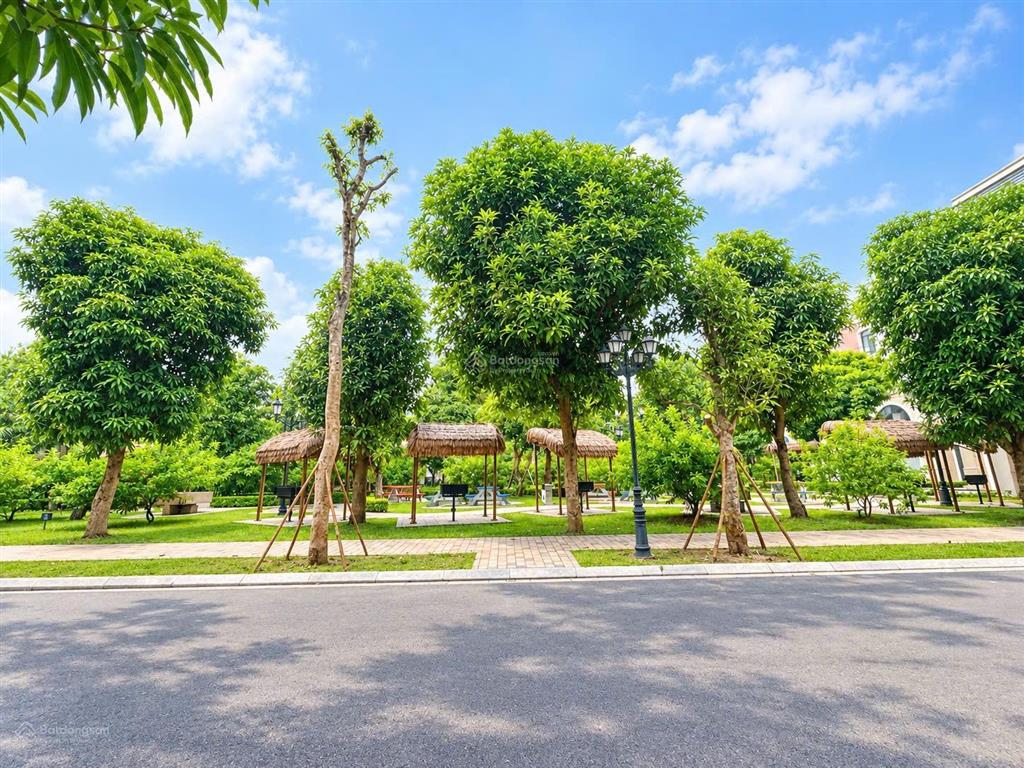 Ngộp bank cắt lỗ sao biển 65m sát công viên, hoàn thiện 2 tầng, giá chỉ 8,2 tỷ tại vinhomes ocp2