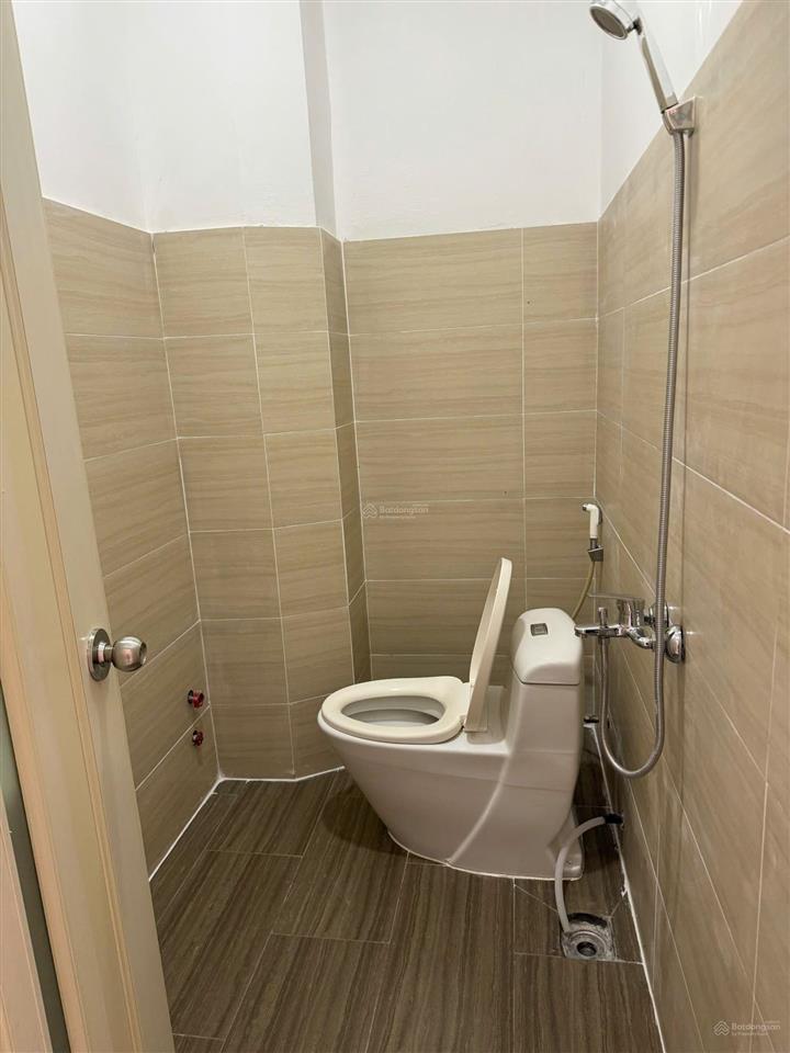 Bán nhà mặt tiền âu cơ dt 4,3x27m, 4 tầng vị trí kinh doanh sầm uất gần chung cư giá 18 tỷ tl