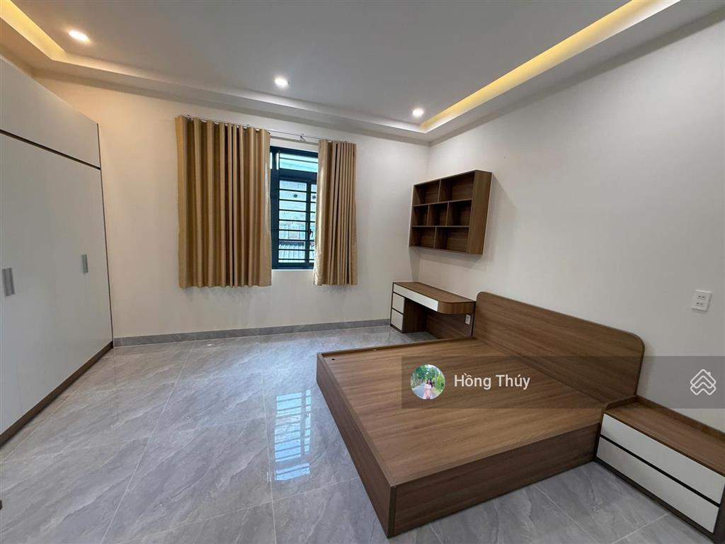 Bán nhà đẹp hxh ngay 127 hoàng hoa thám  khu k300, dt 5,5x16m 4 tầng ở ngay giá chỉ 15,9 tỷ tl