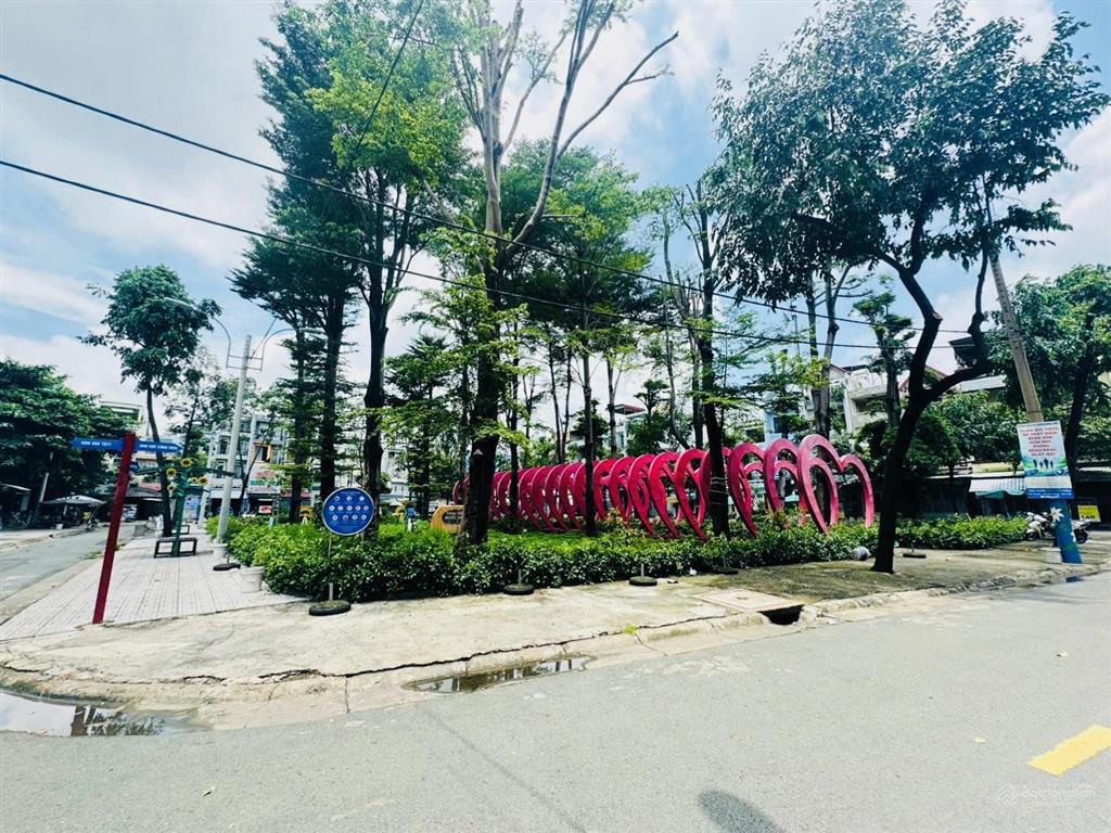 Nhà phước long 84m2, 4 tầng đường 12m sân ô tô giá 9,9 tỷ