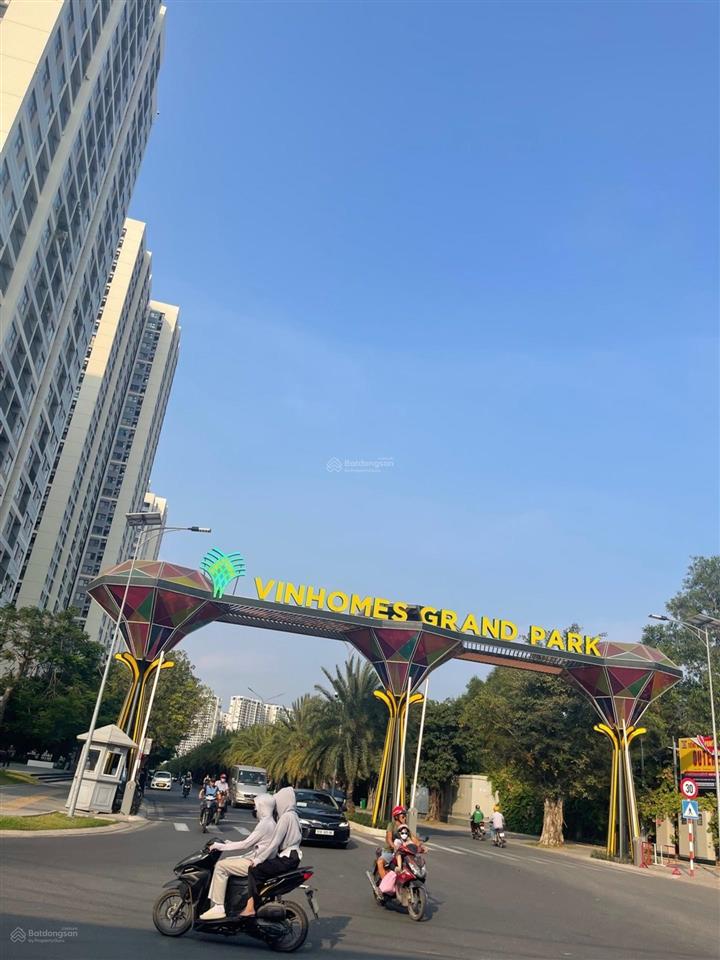 Bán đất lô góc mặt tiền kinh doanh cạnh vinhomes grand park quận 9 chỉ 3,8 tỷ