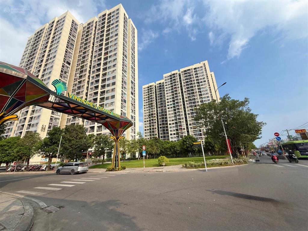 Bán đất lô góc mặt tiền kinh doanh cạnh vinhomes grand park quận 9 chỉ 3,8 tỷ