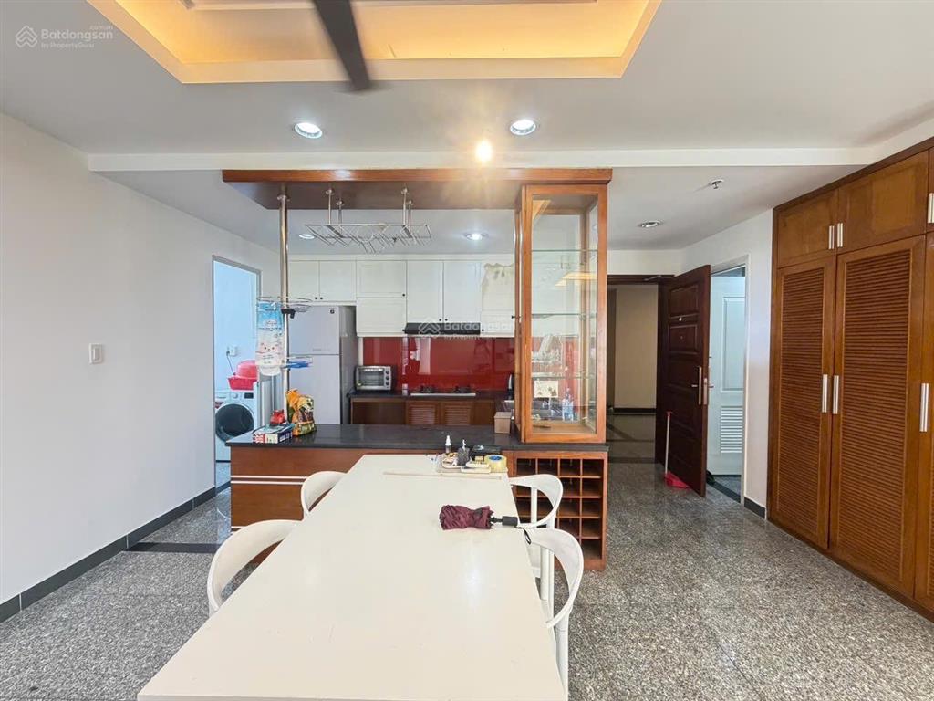Căn hộ dragon hill 122 m2 3pn cần cho thuê