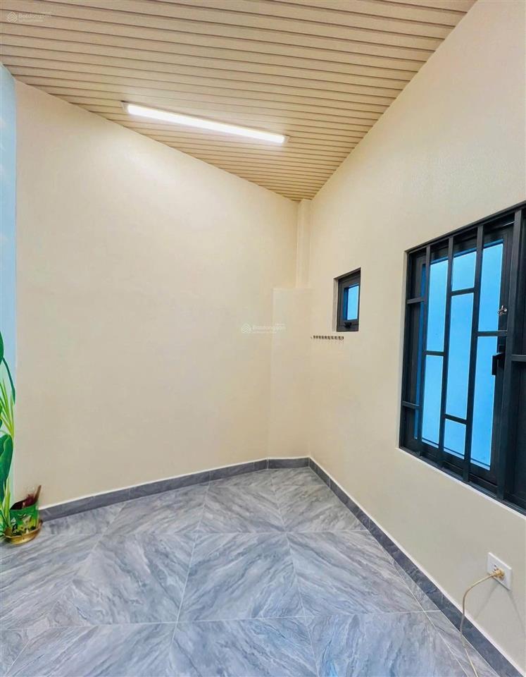 Nhà quận 1, giá 2.35 tỷ, đường trần quang khải