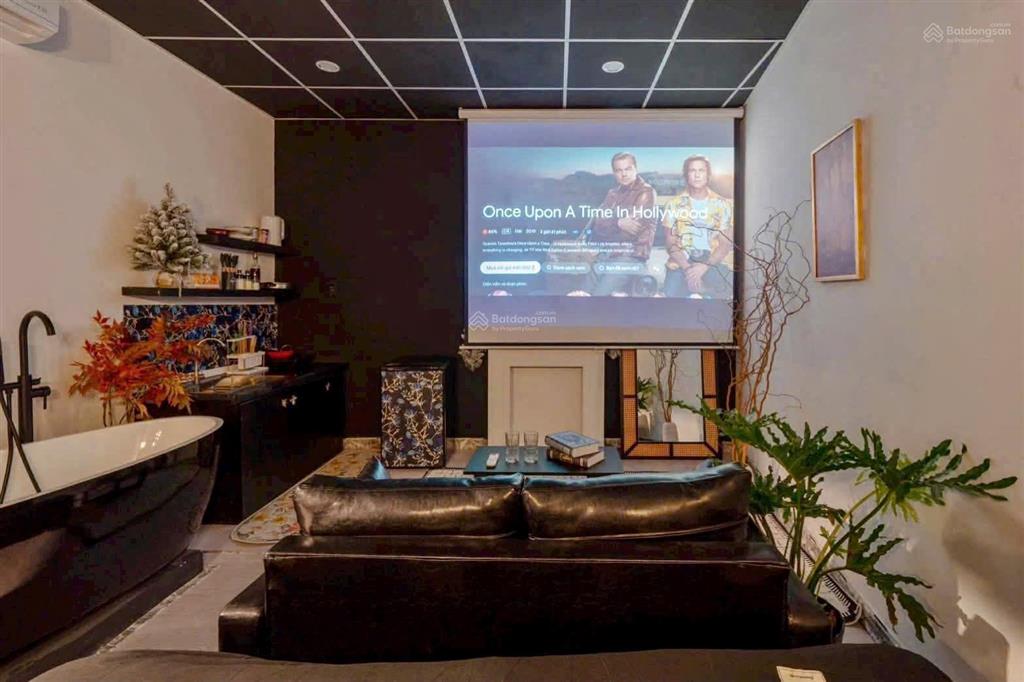 Nhà 2 lầu, hẻm lê quang định quận bình thạnh, 68m2 đất. nhà chính chủ.
