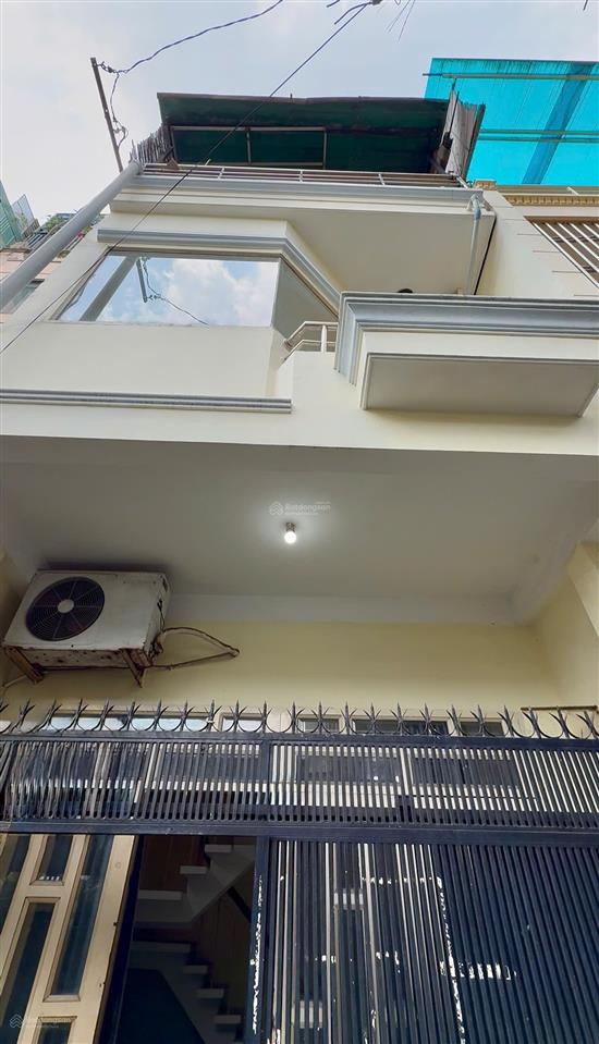 Nhà 3 lầu, diện tích 31m2, đường thanh đa, p27, bt. ko quy hoạch. chỉ 4.x đồng