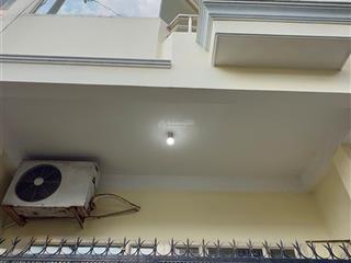 Nhà 3 lầu, diện tích 31m2, đường thanh đa, p27, bt. ko quy hoạch. chỉ 4.x đồng