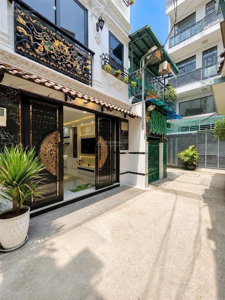 Nhà xây mới toanh. 4 tầng, ngay công viên gia định, giáp phú nhuận, gần sân bay