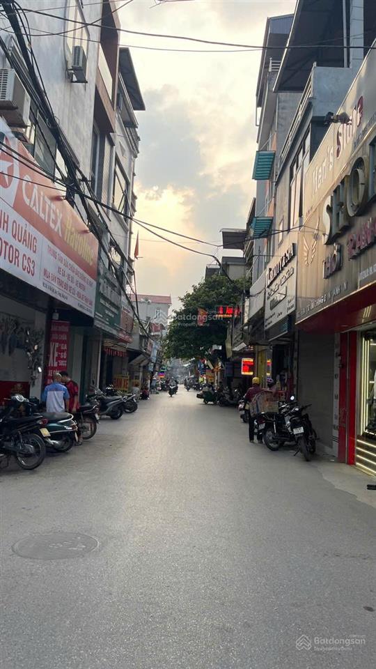 Nhà mặt phố  kinh doanh sầm uất  ngay cầu thăng long đông anh