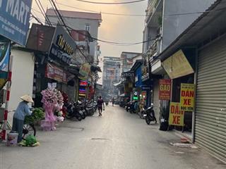 Nhà mặt phố  kinh doanh sầm uất  ngay cầu thăng long đông anh