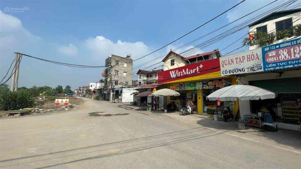 Đất bìa làng chia 2 lô  đường trước đất 9m  ngay cầu thăng long đông anh