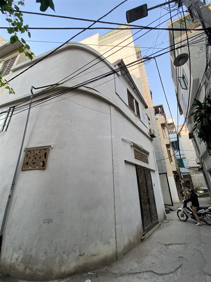 Cực rẻ  nhà mặt khu phú diễn 33m2, 2,5 tầng, giá 7 tỷ  ô tô vào nhà  lô góc   0934 503 ***