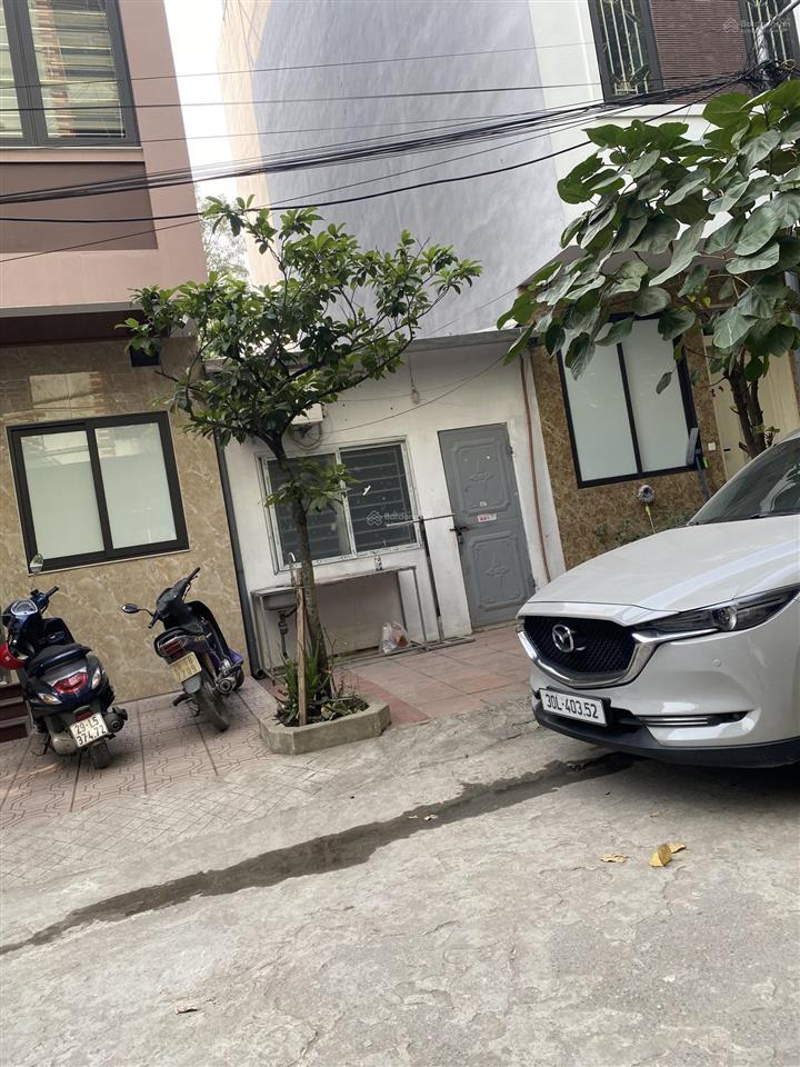 Bán đất phân lô 40m2 giá 9,6 tỷ  đường + vỉa hè 9m  sổ đỏ cc   0934 503 ***