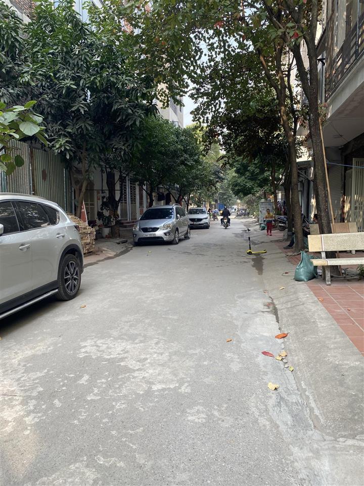 Bán đất phân lô 40m2 giá 9,6 tỷ  đường + vỉa hè 9m  sổ đỏ cc   0934 503 ***