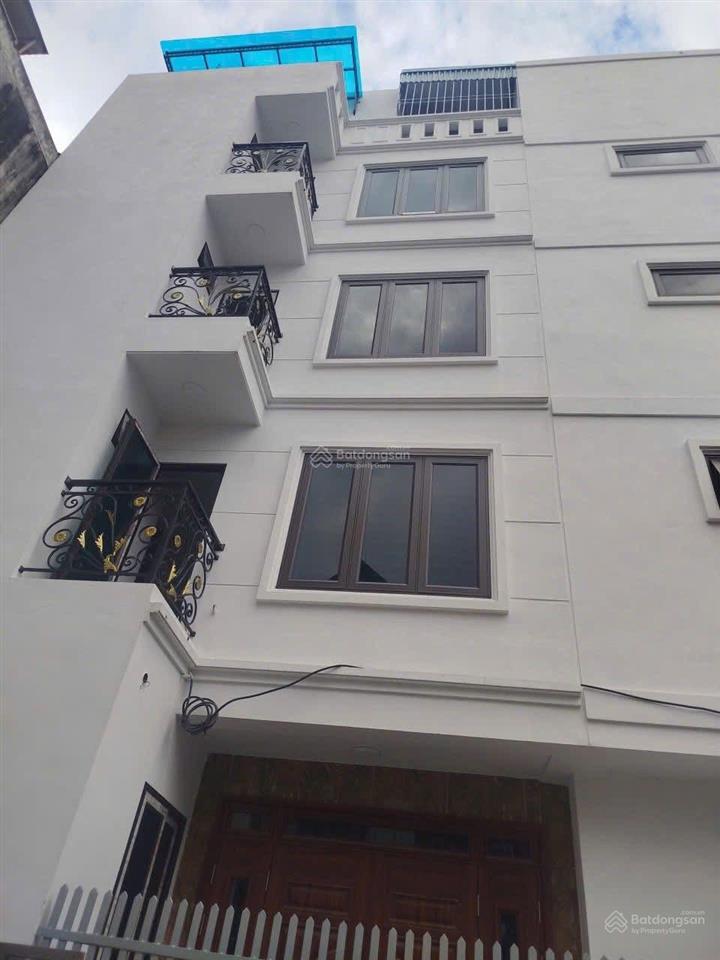 Chủ cần bán gấp! 6,2 tỷ có ngay nhà 30m2 5 tầng  sổ đỏ cc