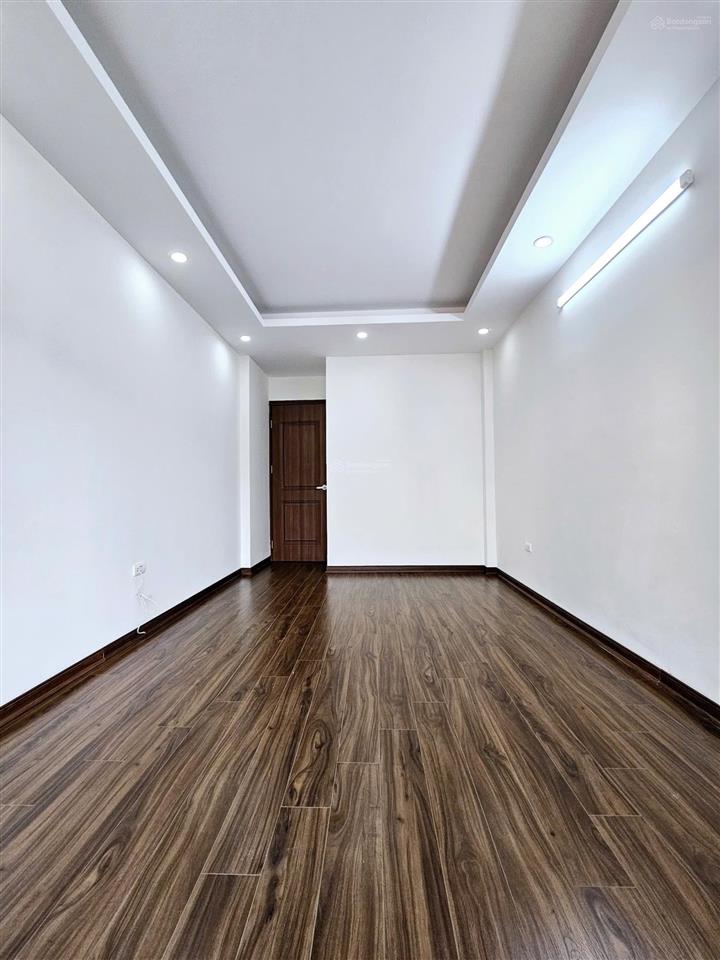 Siêu đẹp  bán nhà ngõ ô tô 30m2 4 tầng giá 6,46 tỷ  sổ đỏ cc