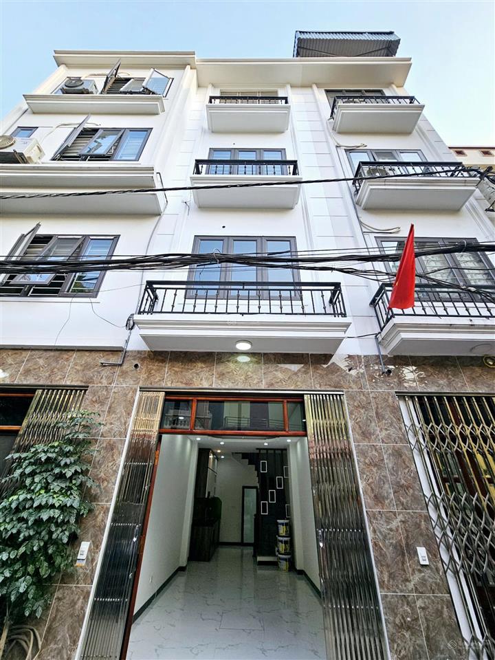Siêu đẹp  bán nhà ngõ ô tô 30m2 4 tầng giá 6,46 tỷ  sổ đỏ cc