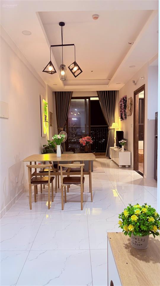 Cho thuê căn hộ opal skyline 2 phòng ngủ, 2 wc view đẹp, lầu cao