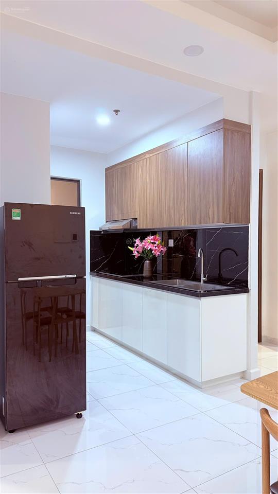 Cho thuê căn hộ opal skyline 2 phòng ngủ, 2 wc view đẹp, lầu cao