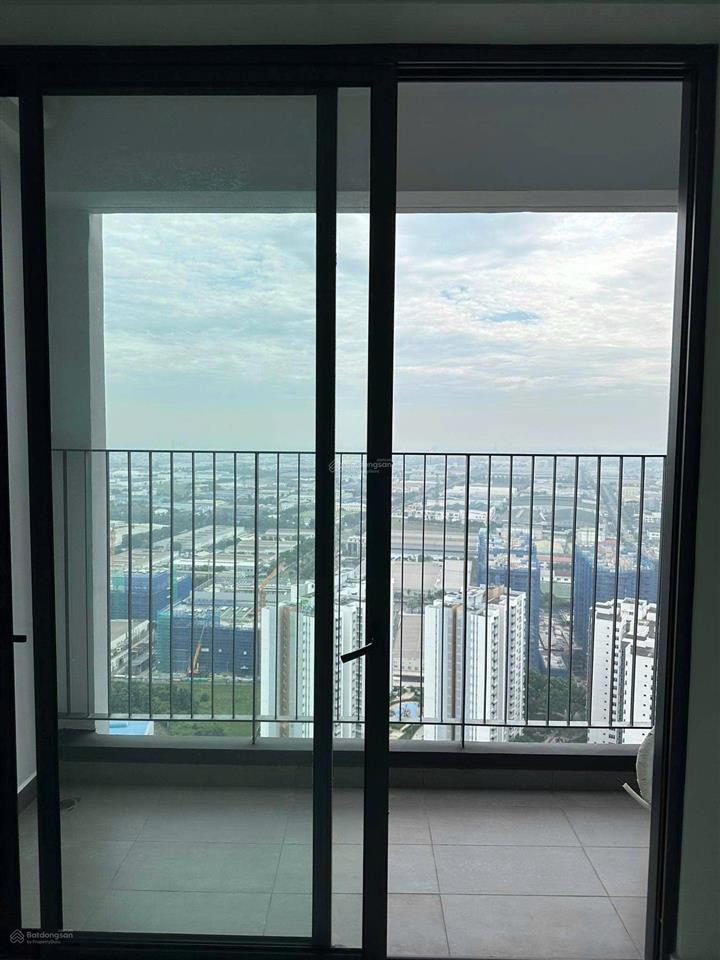 Cần bán căn hộ the emerald golf view 50m2. giá 2,1 tỷ