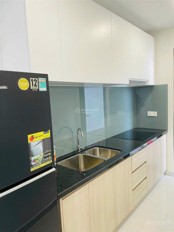 Cần bán căn eemerald golf view 2pn 2wc 72m2. full nội thất giá 2ty850