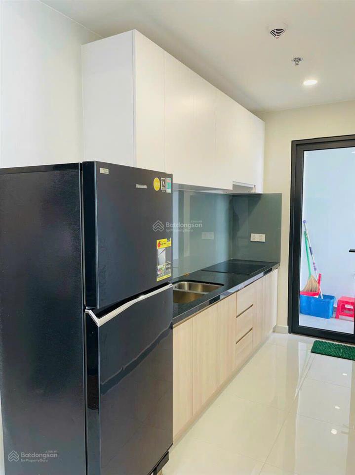 Cần bán căn eemerald golf view 2pn 2wc 72m2. full nội thất giá 2ty850