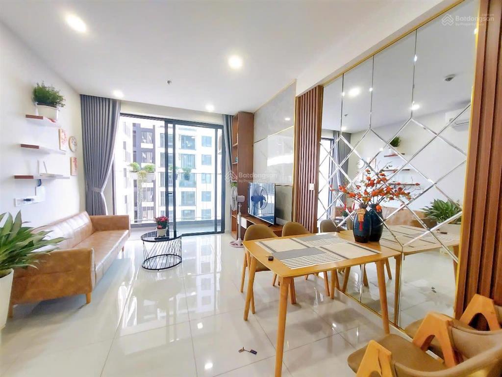Cho thuê cc đẹp tại the emerald golf view, 9 triệu, 63m2, 2pn, 2wc nội thất đẹp giá tốt.