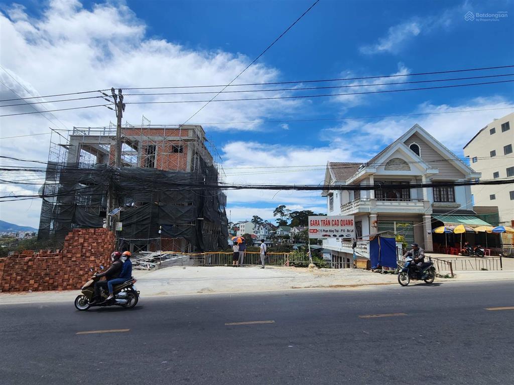 Chính chủ cần bán đất mặt tiền lớn đường khe sanh, đầu đèo mimosa, phường 10, đà lạt