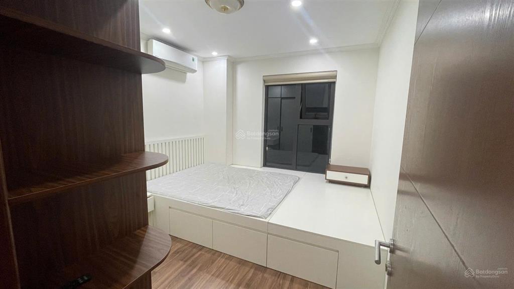 Cho thuê căn hộ chung cư việt đức complex 100m2, 3 pn, 2 wc full đồ đẹp 17tr/th  0915 351 ***