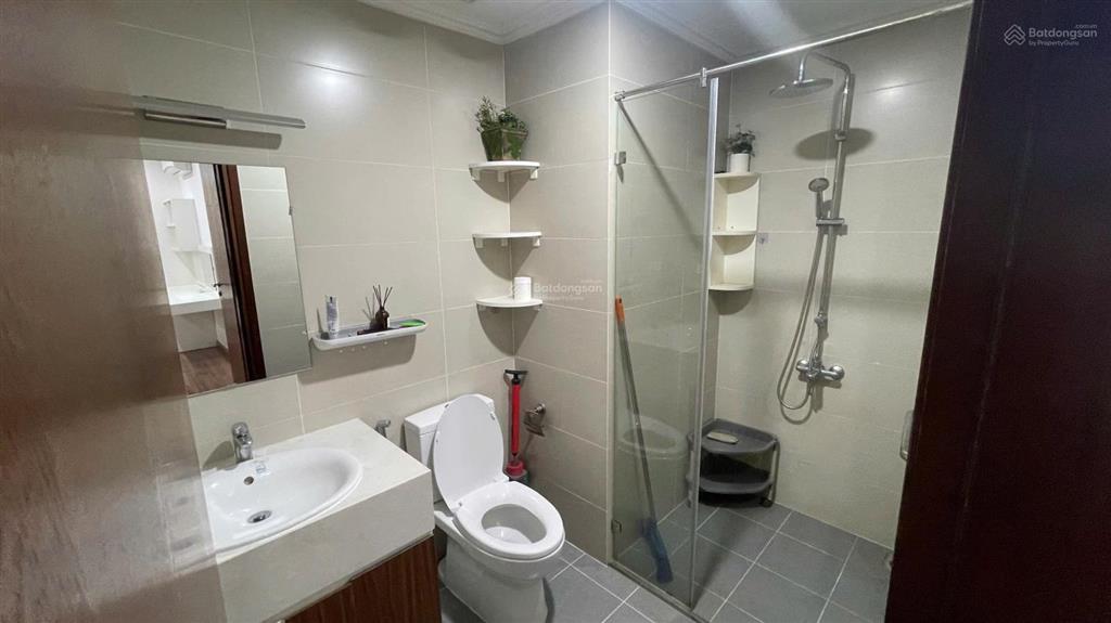 Cho thuê căn hộ chung cư việt đức complex 100m2, 3 pn, 2 wc full đồ đẹp 17tr/th  0915 351 ***