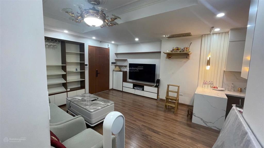Cho thuê căn hộ chung cư việt đức complex 100m2, 3 pn, 2 wc full đồ đẹp 17tr/th  0915 351 ***