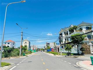 Giảm giá 200m2 tại cc quỳnh hoàng, nam sơn đường thông 12m giá 5,6 tỷ