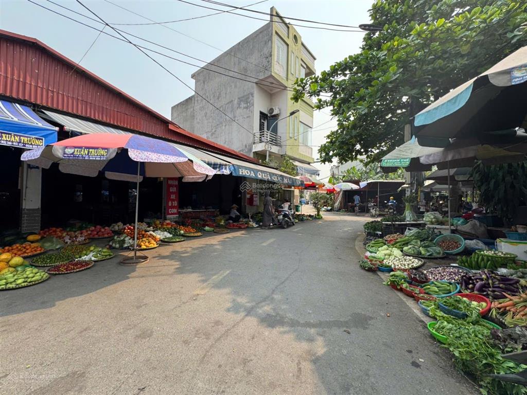Hàng hiếm 135m2 tặng nhà cấp 4 ngay chợ lương quán, nam sơn đường thông.
