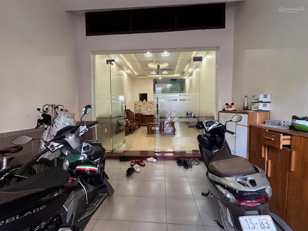Nhà 3 tầng tại an trang, an đồng giá 5,399 tỷ đường thông ô tô tránh nhau