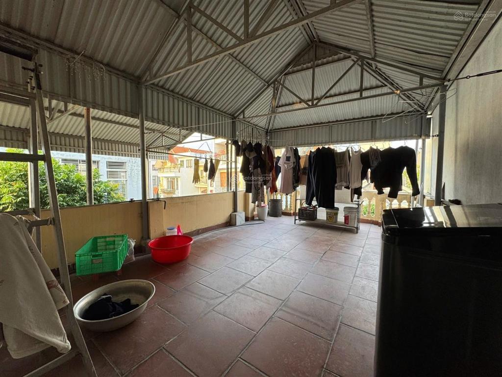 Nhà 3 tầng tại an trang, an đồng giá 5,399 tỷ đường thông ô tô tránh nhau
