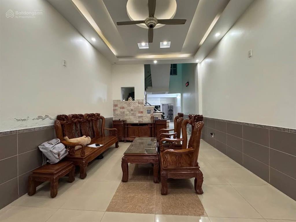 Nhà 3 tầng tại an trang, an đồng giá 5,399 tỷ đường thông ô tô tránh nhau