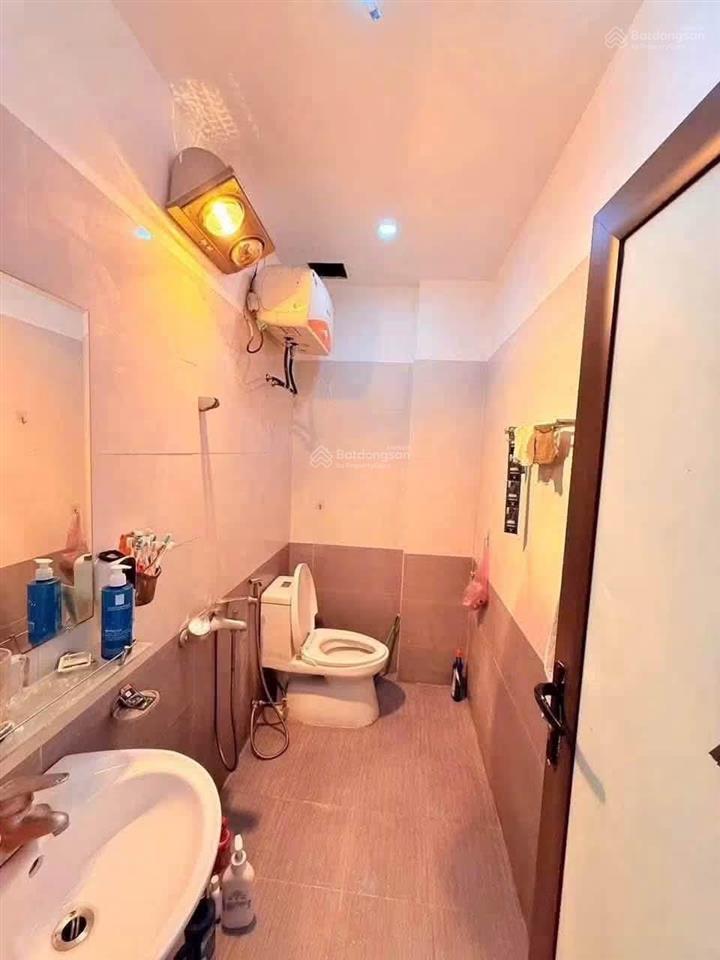 Nhà 3 tầng 2 ô tô tránh nhau tại văn phong, đồng thái gần chợ minh kha zá 1,95 tỷ
