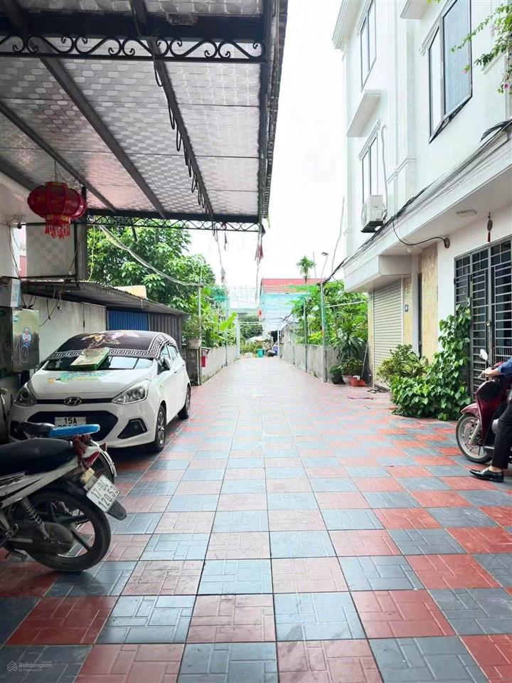Nhà 3 tầng 2 ô tô tránh nhau tại văn phong, đồng thái gần chợ minh kha zá 1,95 tỷ
