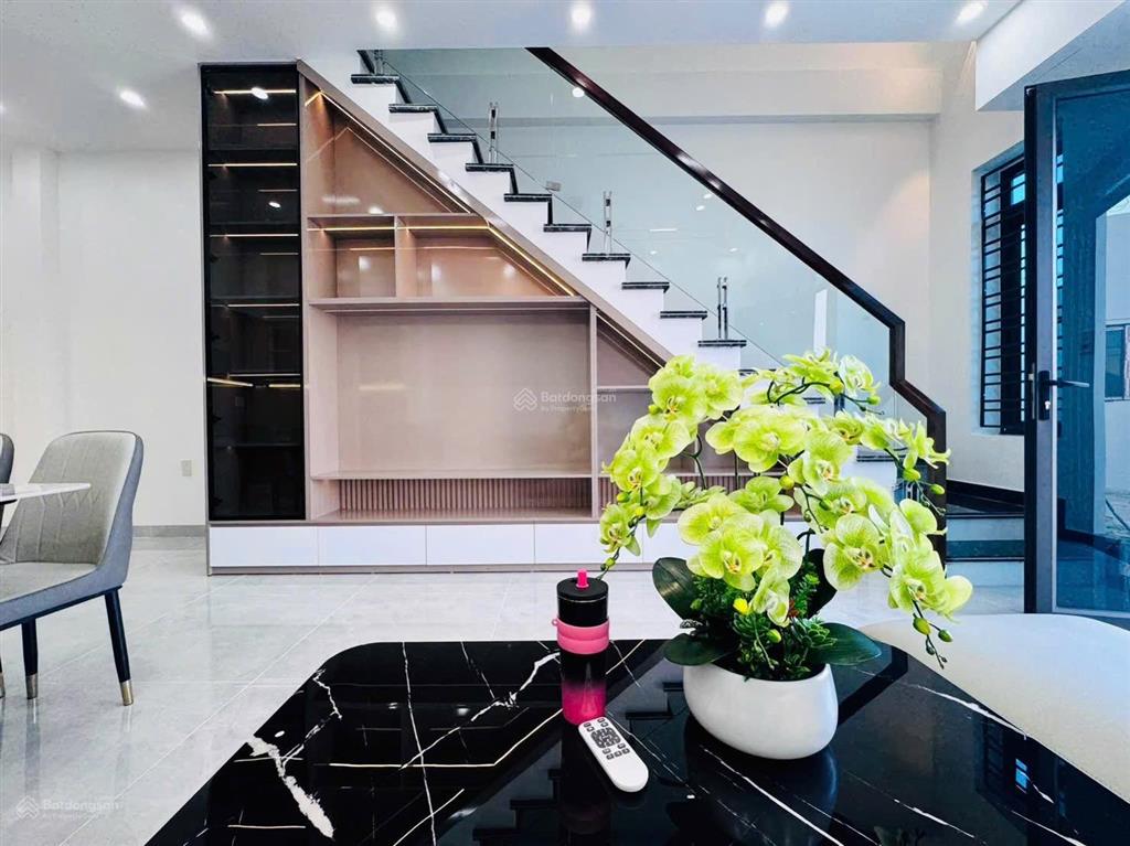 Nhà 2 tầng tại văn xá, quốc tuấn 3 phòng ngủ ngõ zá 1,65 tỷ.