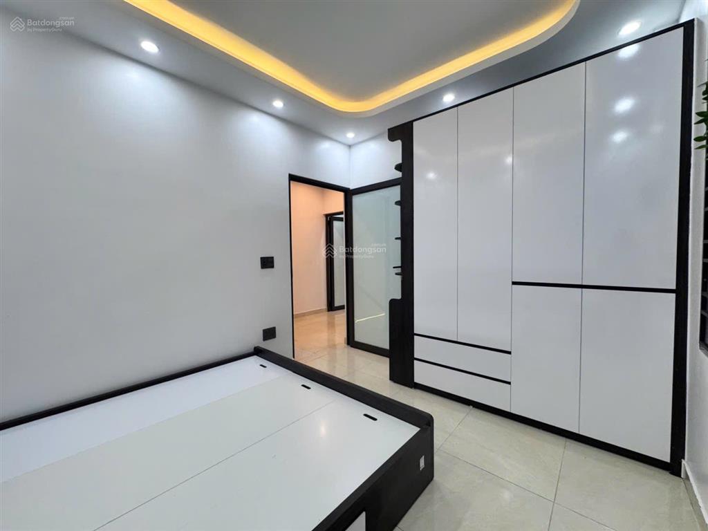 Nhà 3 tầng căn góc độc lập ngõ tại bạch mai, đồng thái, giá 2,65 tỷ