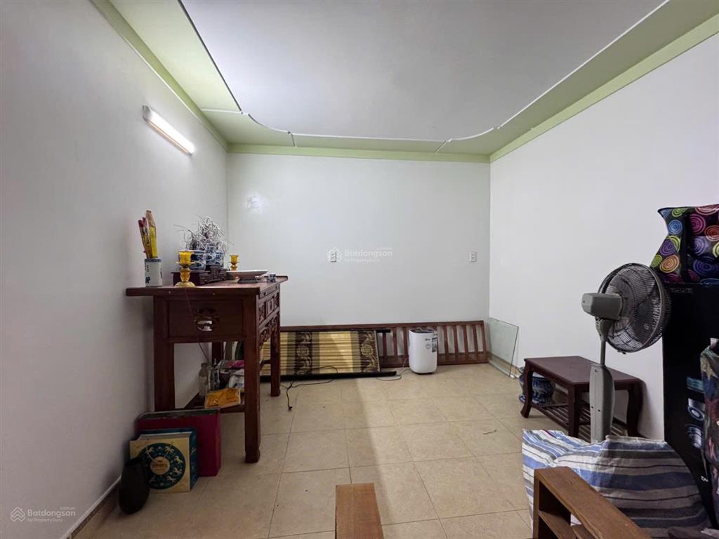 Rẻ bất chấp 1,6 tỷ nhà 3 tầng tại hoàng mai, đồng thái