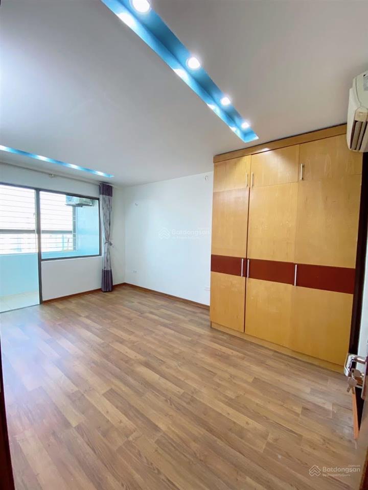Giảm sâu căn góc 100m², 3 phòng ngủ ct1a xa la, hướng đông nam, 5,6 tỷ.  0943 554 *** (miễn mg)