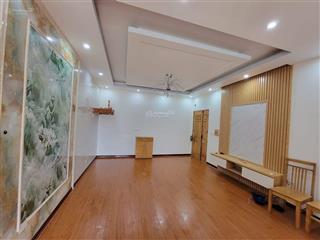 Giảm sâu 84m2, 2 phòng ngủ ct1a xa la, hướng đông nam, 4,3 tỷ.  0943 554 *** (miễn mg)
