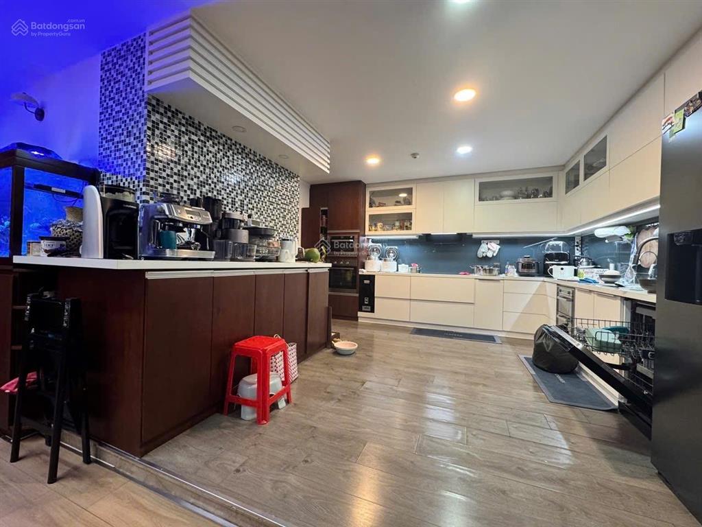 Bán căn penthouse saigon pearl, view sông thoáng mát